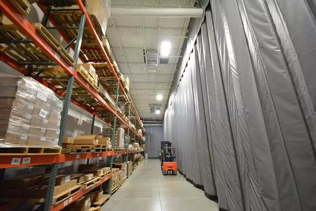 R-8-insulated-curtain